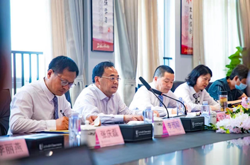 采撷名家智慧，共话教育未来 ——北外新华高中部与寿县一中王文永校长一行交流座谈