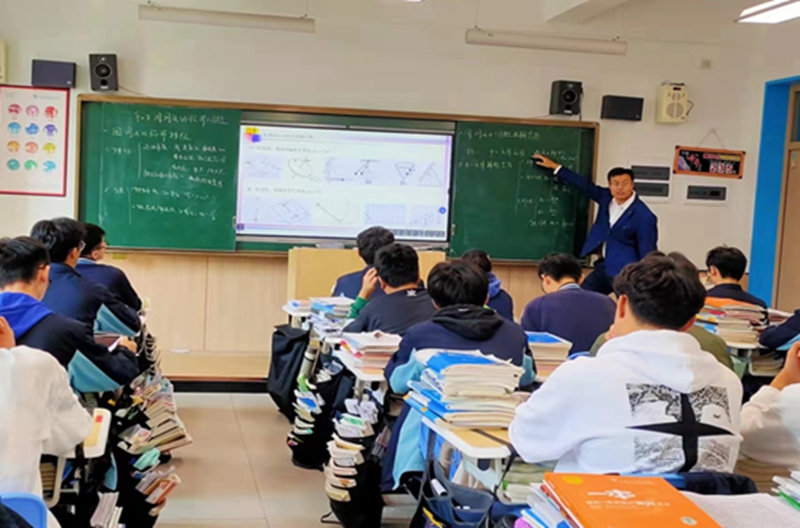 高三｜青春正当时，不负凌云志 ——高三10月段考表彰
